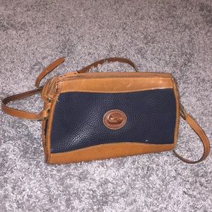 Authentic Vintage Dooney & Bourke crossbody bag